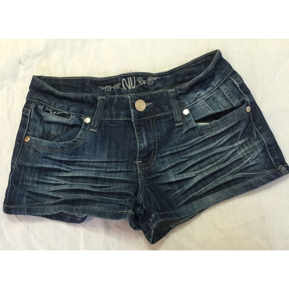 NV WOMENS JEANS SHORTS SIZE 3